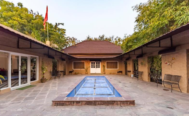 2. Vanaashrya Resort & Spa: Traditional Luxury Done Right