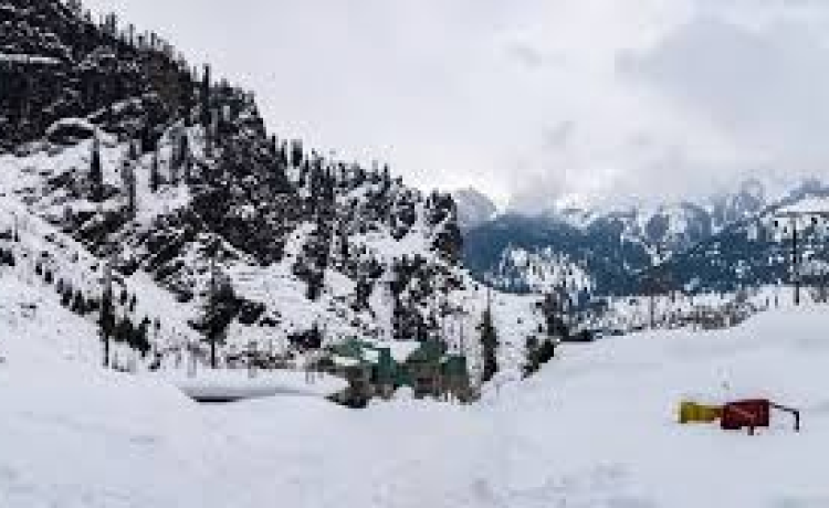 7. Kasauli, Himachal Pradesh: Colonial Charm and Pine-Scented Air