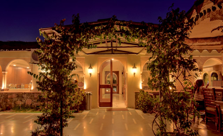 6 Signs It’s Time to Book Your First Astro Retreat